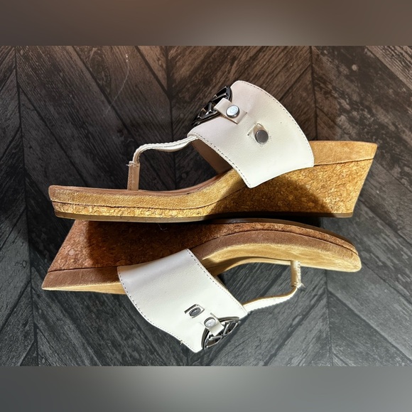 UGG Australia Briella Thong Cork Wedge Sandals Size 7 cream / off white - Picture 4 of 8